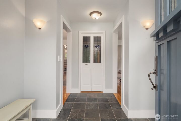 Property Photo:  7732  195th Street SW  WA 98026 