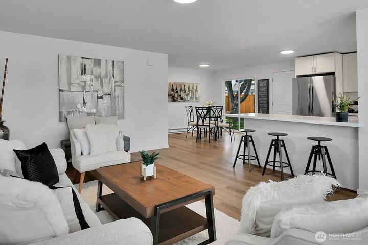 Property Photo:  629  107th Place SW  WA 98204 
