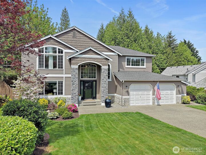 Property Photo:  1115  Hemlock Avenue SW  WA 98045 