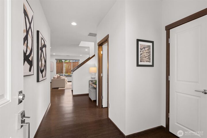 Property Photo:  2729 S 124th Lane  WA 98168 