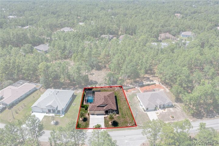 Property Photo:  26 Fringetree Street  FL 34446 