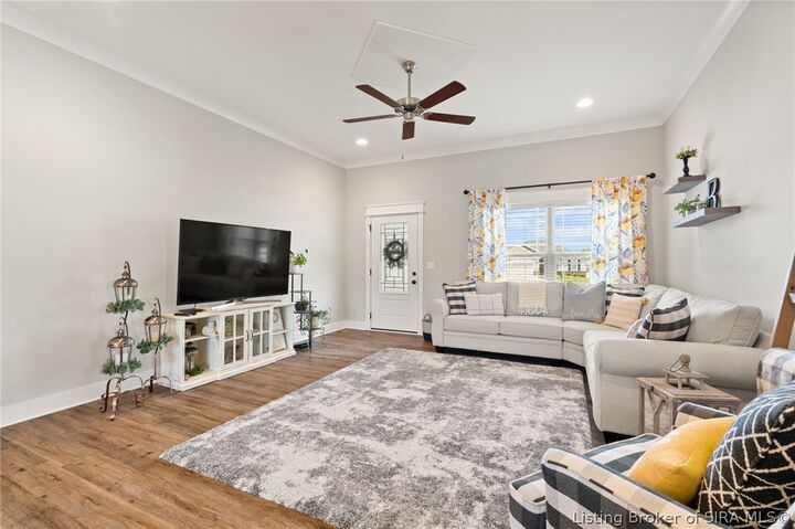 Property Photo:  7205 Sunnybrook Court  IN 47111 