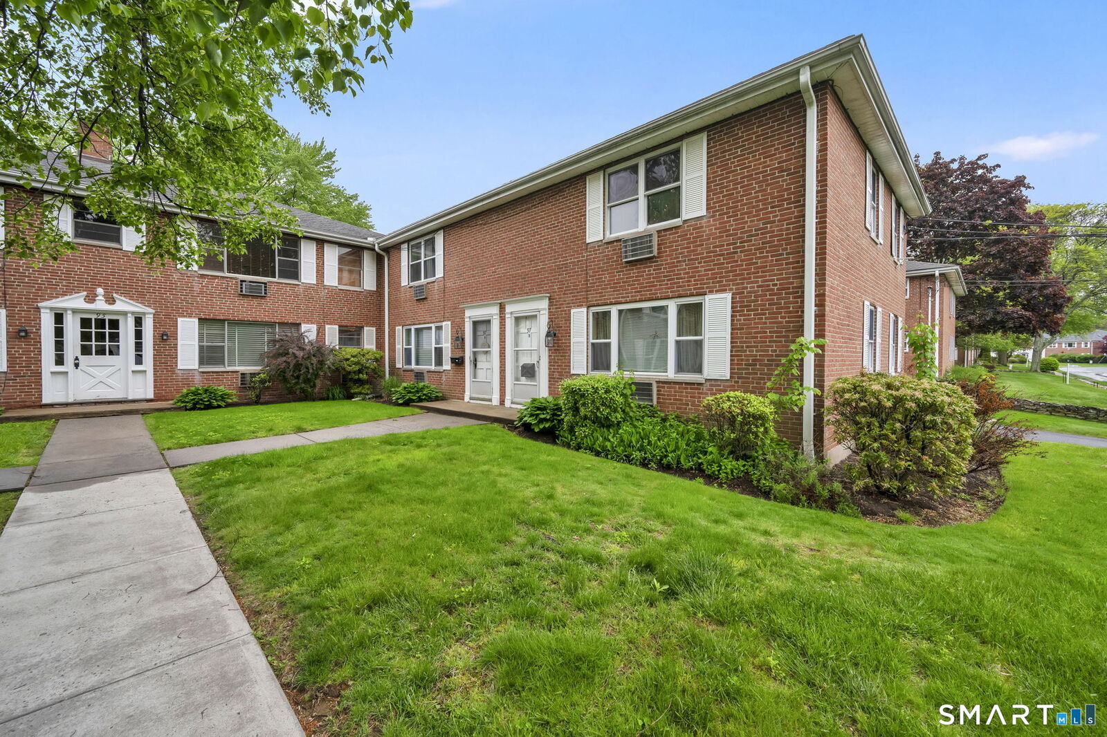 Property Photo: 97 Shadow Lane B CT 06110