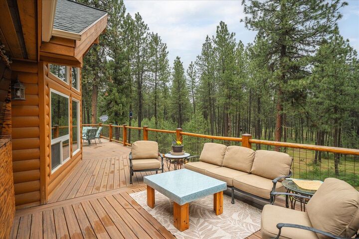 Property Photo: 9114 S Thomas Mallen Rd WA 99004
