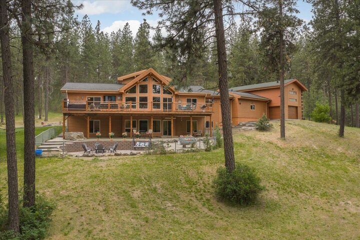 Property Photo: 9114 S Thomas Mallen Rd WA 99004