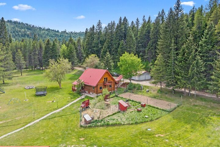 Property Photo:  2111 H Dry Creek Rd  WA 99109 