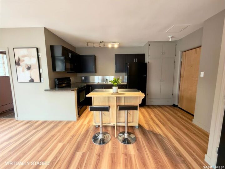 Property Photo:  400 4th Avenue N 2  SK S7K 0R3 