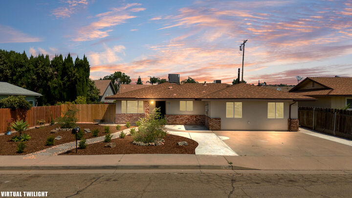 Property Photo:  634 W Theta Avenue  CA 93257 
