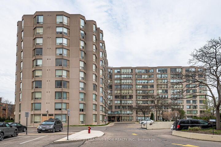 Property Photo: 309 Major Mackenzie Drive E 411 ON L4C 9V5