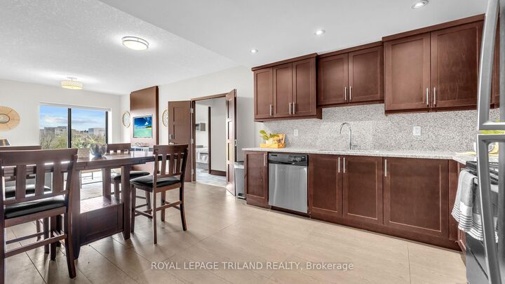 1235 Richmond Street 901 — photo 1