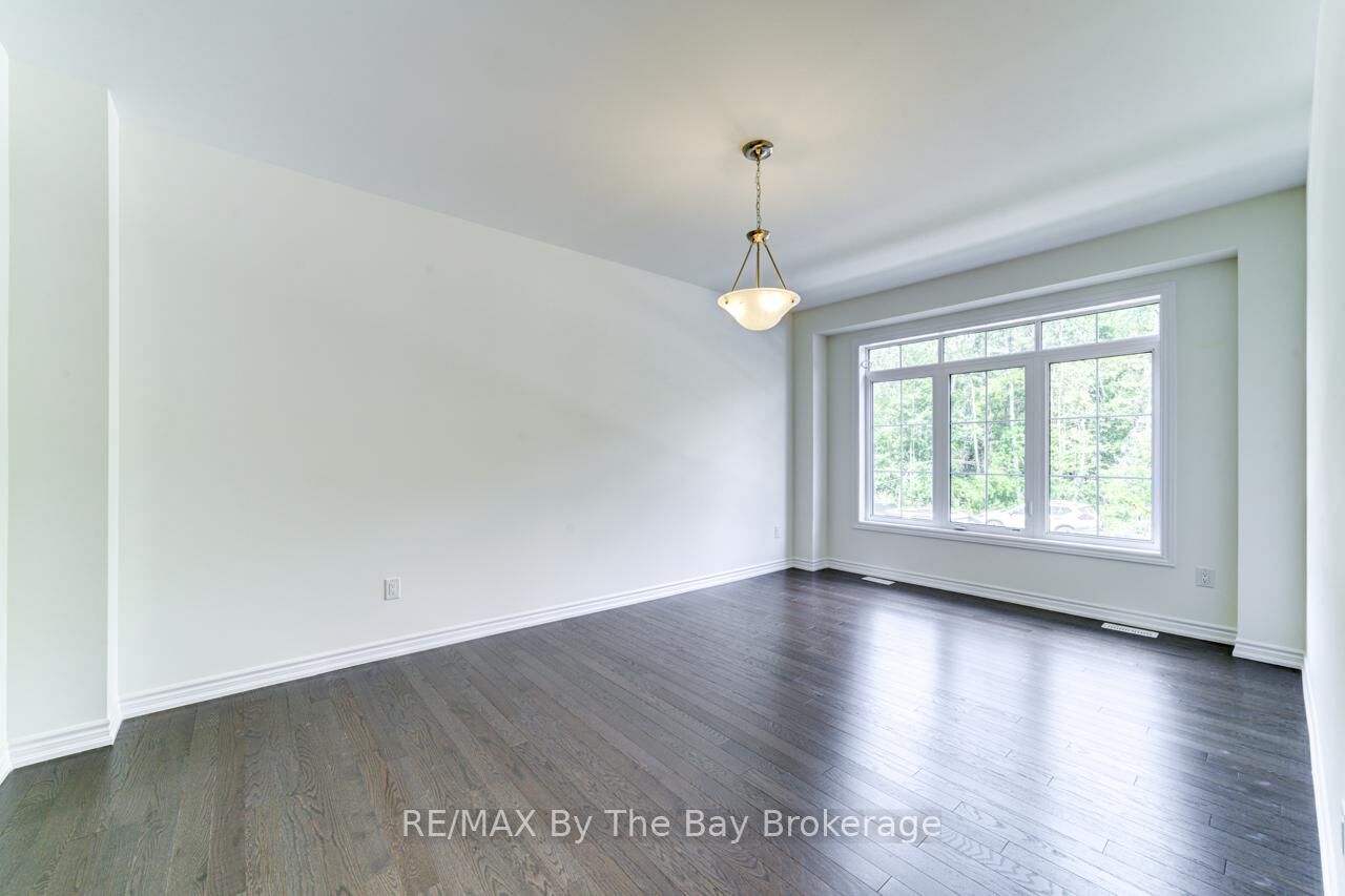 Property Photo: 174 Mapleside Drive ON L9Z 0L4