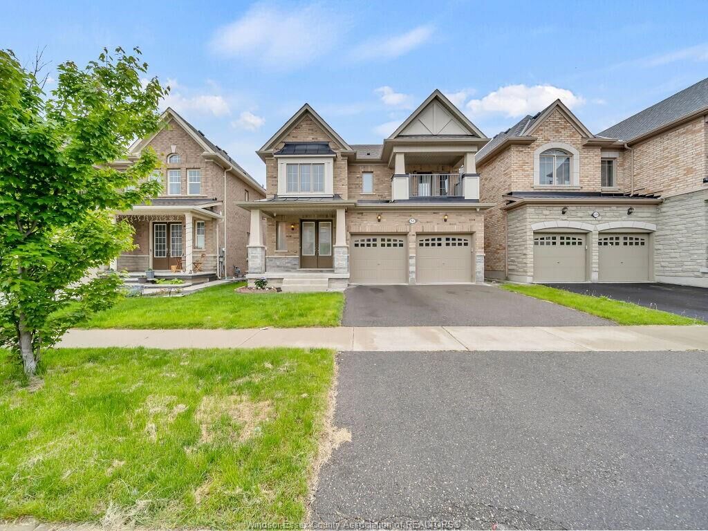Property Photo: 51 Merrybrook Trail ON L7A 4V8