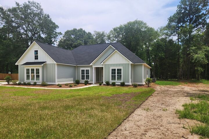 Property Photo:  109 Tybee Ln  GA 31763 