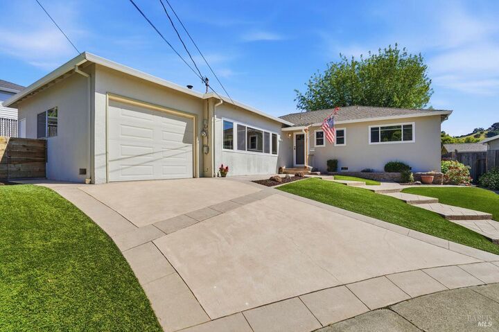 Property Photo:  32 Colinda Drive  CA 94952 