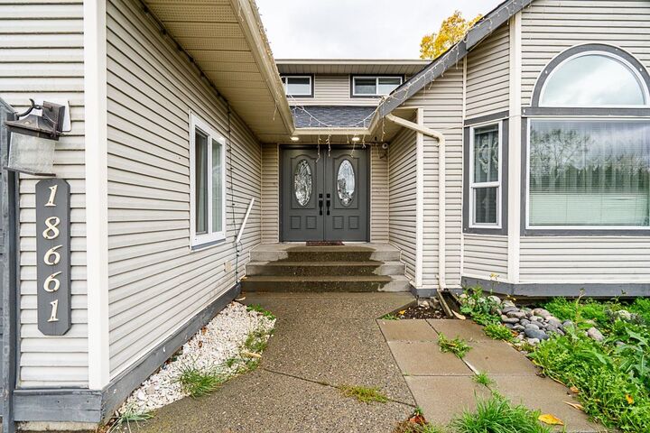 Property Photo:  18661 56 Avenue  BC V3S 7Y2 