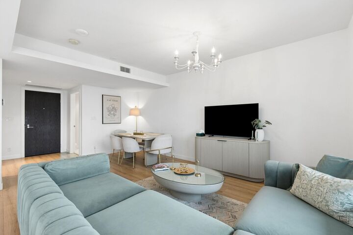 Property Photo:  1500 Fern Street 611  BC V7J 0E6 