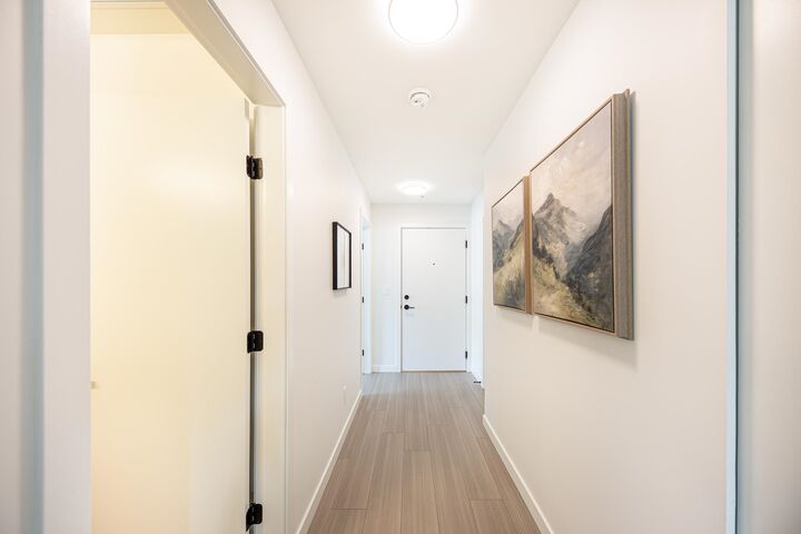 Property Photo: 2277 Hawthorne Avenue 202 BC V3C 1W7