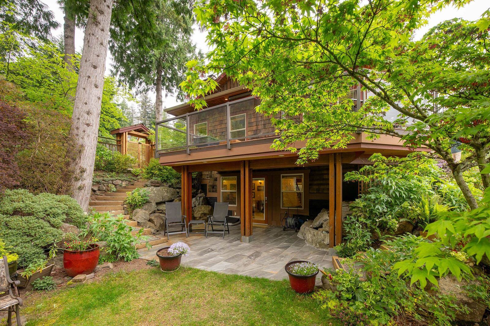 Property Photo:  960 Harbour View Place  BC V0N 1G2 