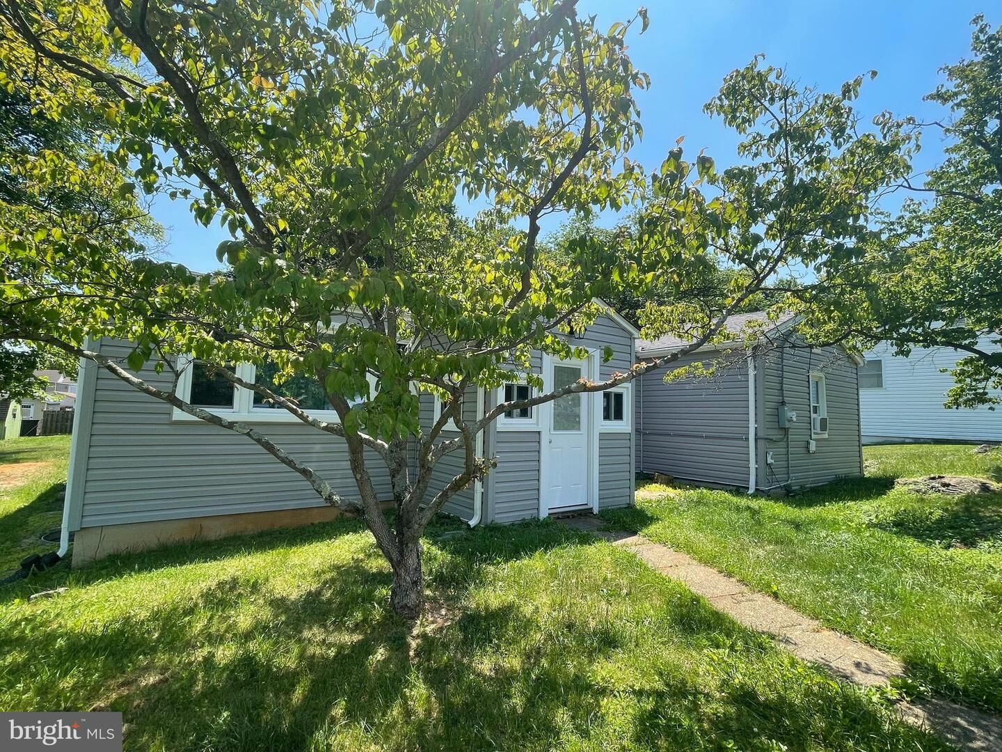 Property Photo:  115 Hickory Lane  VA 22603 