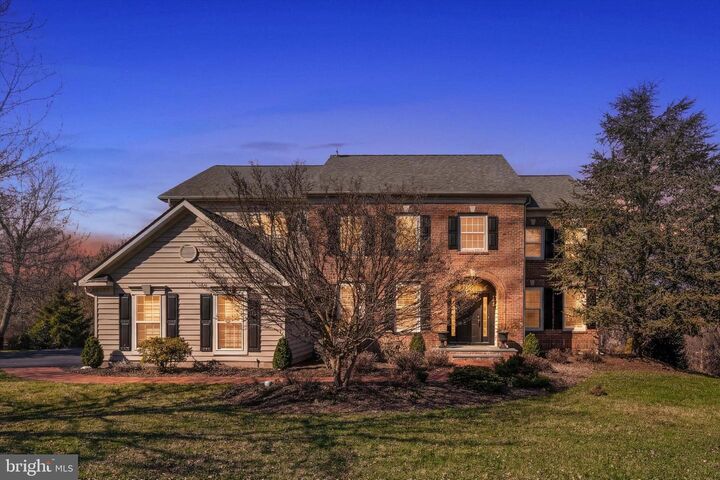 Property Photo: 1283 Clearview Drive PA 19067