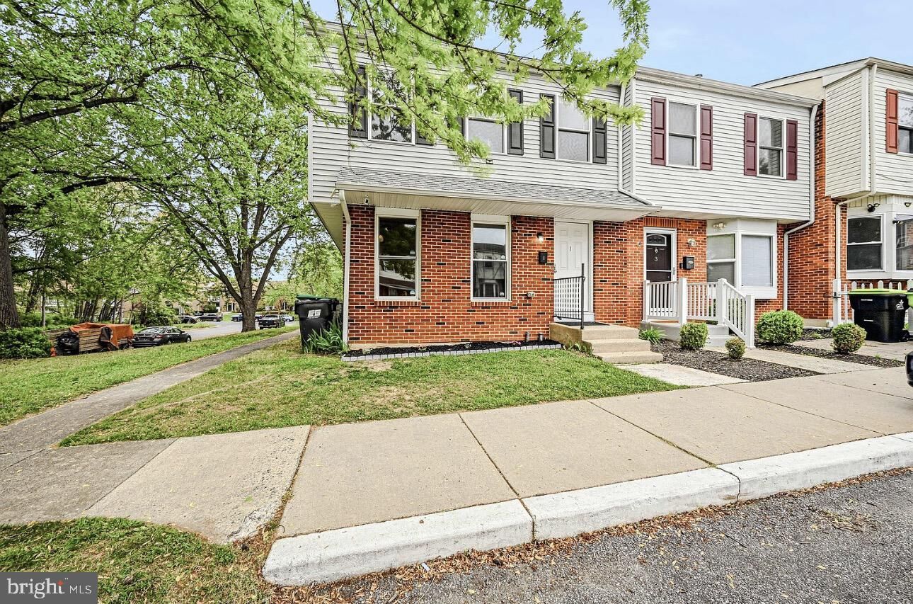 Property Photo:  1 Waltham Street  DE 19713 