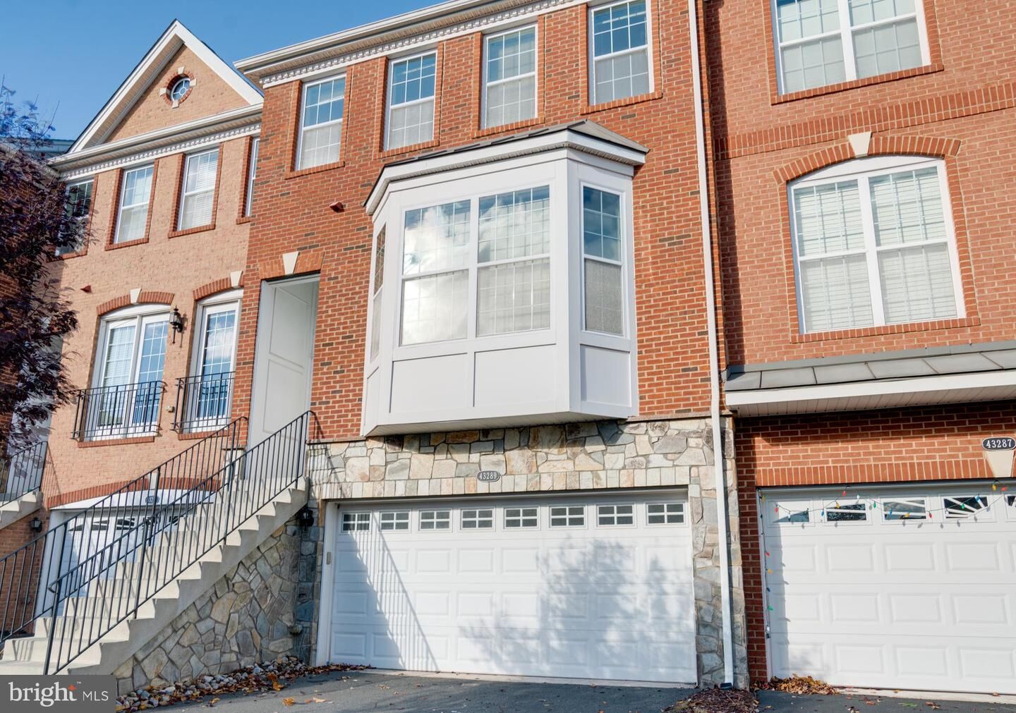 Property Photo: 43289 Mitcham Square VA 20148
