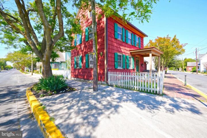 Property Photo: 202 W 3rd Street DE 19958