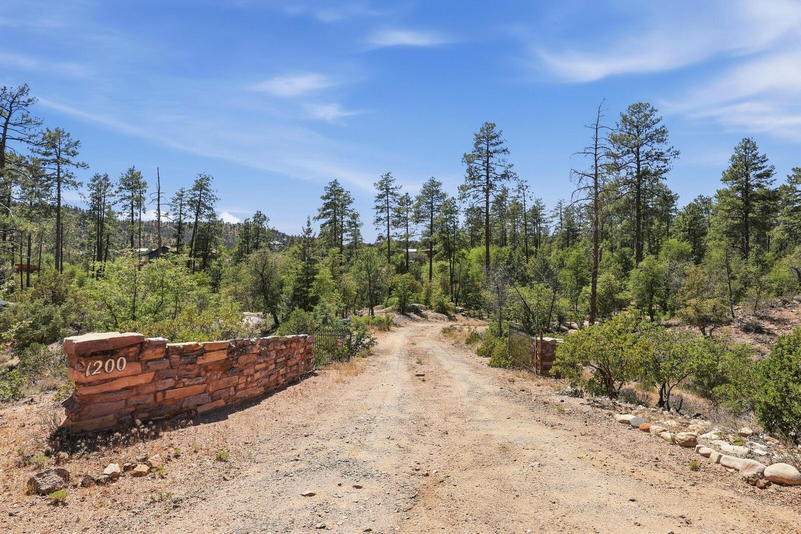 Property Photo:  1200 S Sutton Road  AZ 85541 