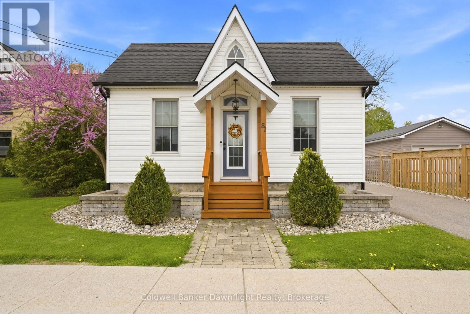 Property Photo:  81 Huron Street  ON N0M 1S2 