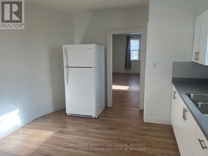 Property Photo: 832 King Street Upper ON L3K 4J5