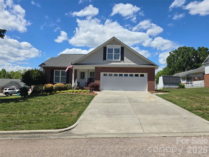 Property Photo:  587 Marigold Drive  NC 28083 
