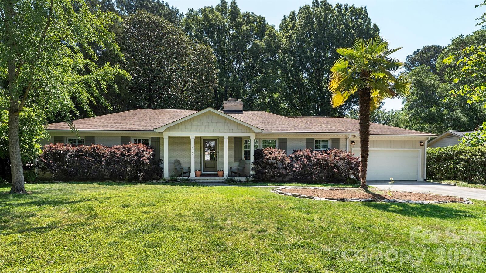 Property Photo: 434 Blairmore Drive NC 28211