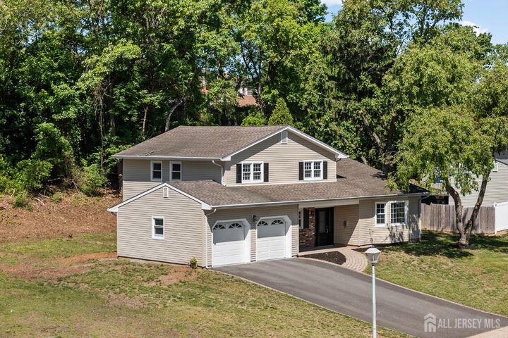 Property Photo:  41 Oakwood Drive  NJ 08859 