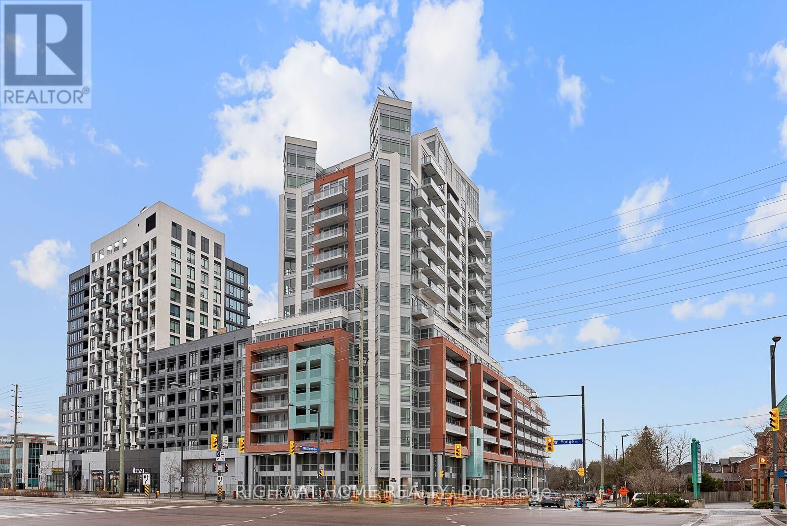 Property Photo:  8888 Yonge Street 514  ON L4C 6Z1 
