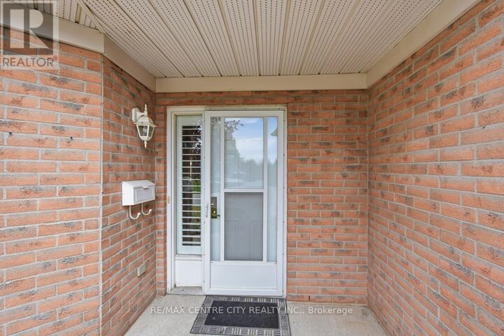 Property Photo:  22 Ilderbrook Circle  ON N0M 2A0 