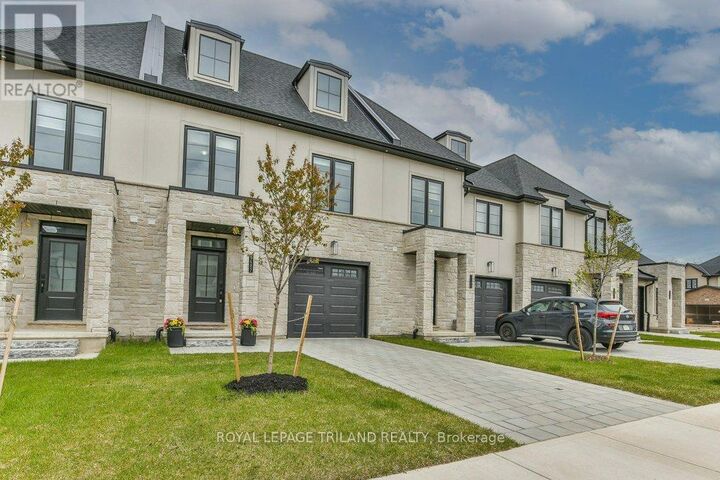 Property Photo:  6682 Hayward Drive  ON N6P 0J5 
