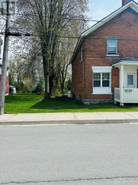 Property Photo:  20 South Terrace  ON K0C 1N0 
