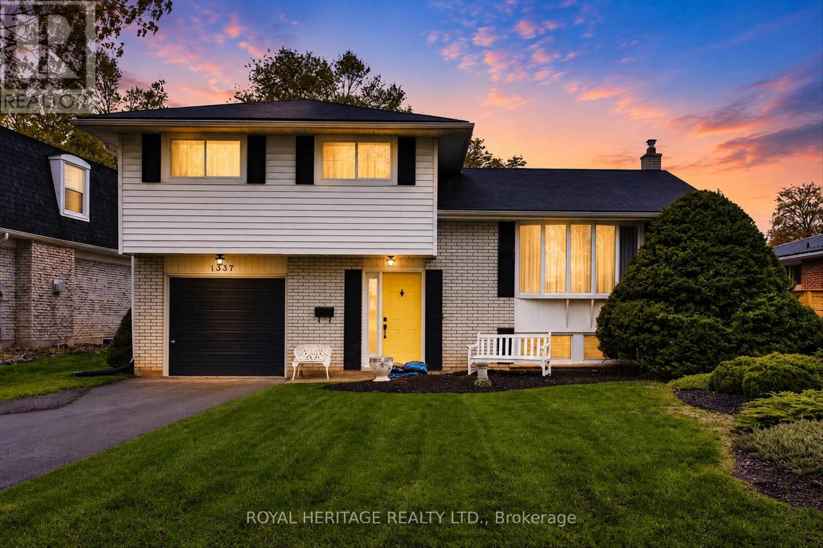 Property Photo: 1337 West Franklin Drive West ON K9H 6Z5