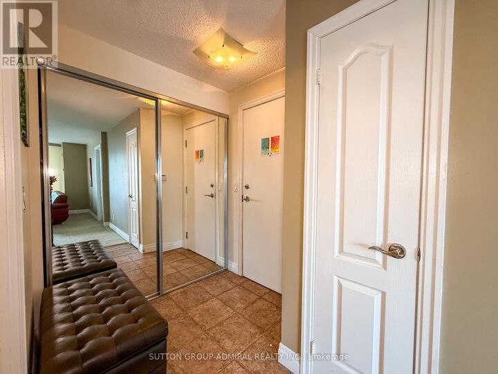 Property Photo:  2119 Lake Shore Boulevard West 415  ON M8V 4E8 