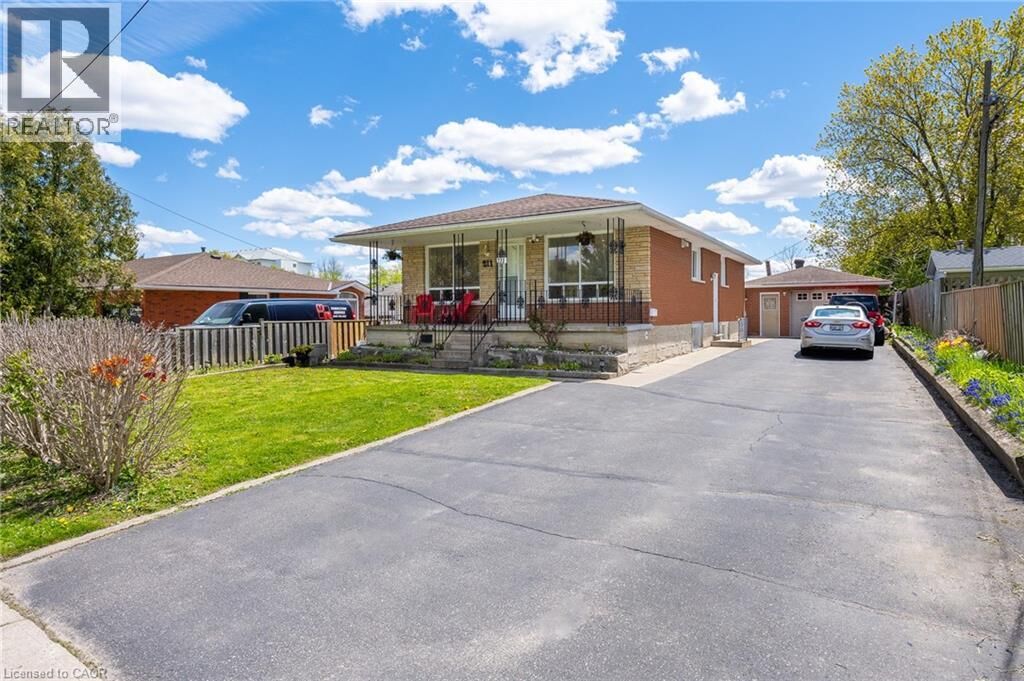 Property Photo: 211 Ballantyne Avenue ON N1R 7B5