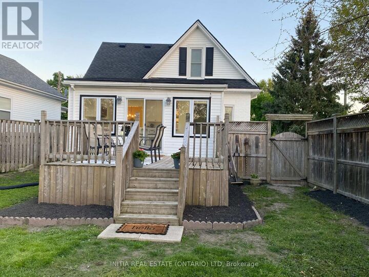 Property Photo:  114 Ann Street  ON N7T 2E7 