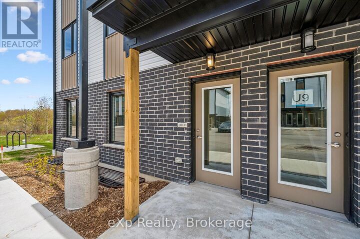 Property Photo: 465 Garafraxa Street West 10 ON N1M 1C6