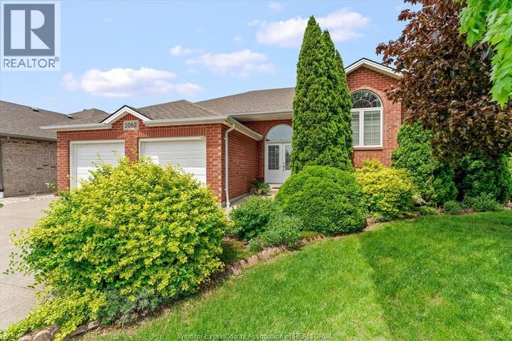 Property Photo:  1082 Monarch Meadows  ON N0R 1A0 