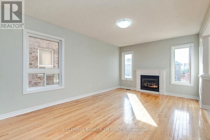 Photo de la propriété: 75 Aylesworth Avenue ON L1E 0A4