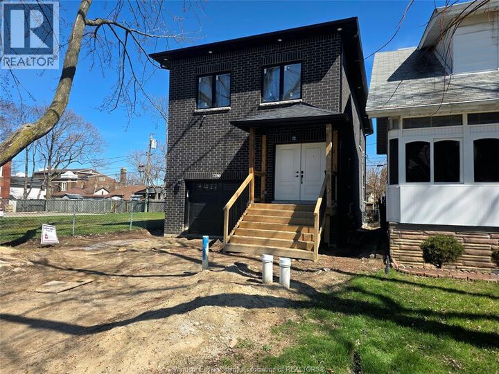 Property Photo: 1280 Dufferin Place ON N8X 3K1