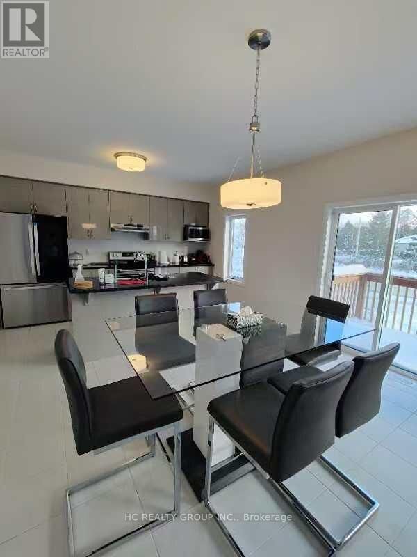 Property Photo: 3737 Lakepointe Drive ON L3V 8N1