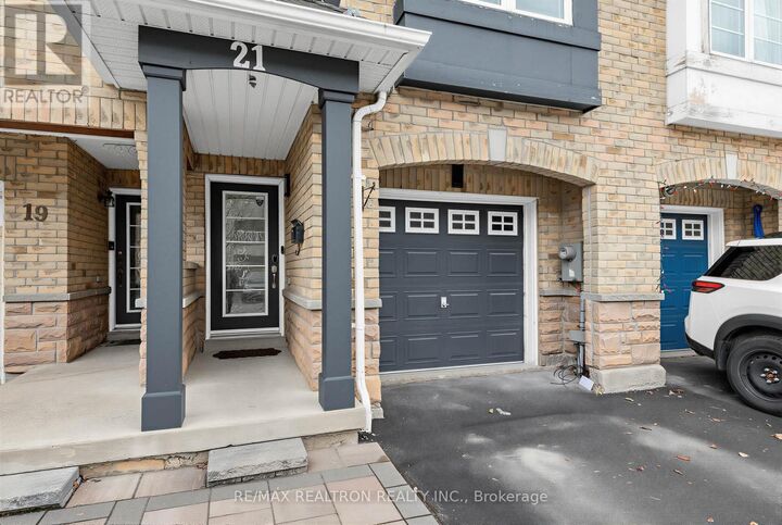Property Photo:  21 Cullcastle Street  ON L1S 0B1 