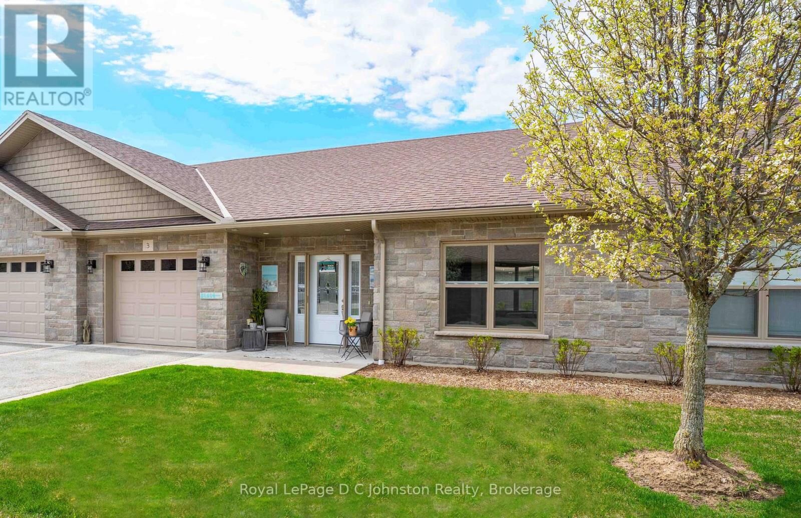 Property Photo:  246 Grey Street South 3  ON N0H 2L0 