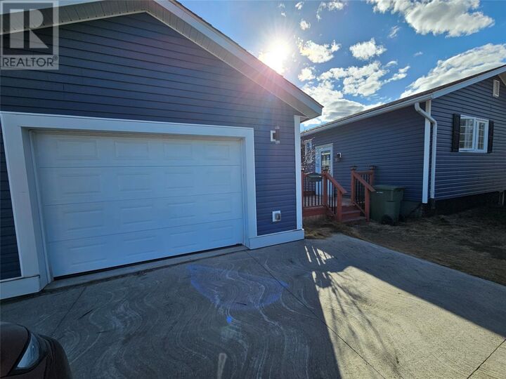 Property Photo:  512 Carol Drive  NL A2V 1S5 