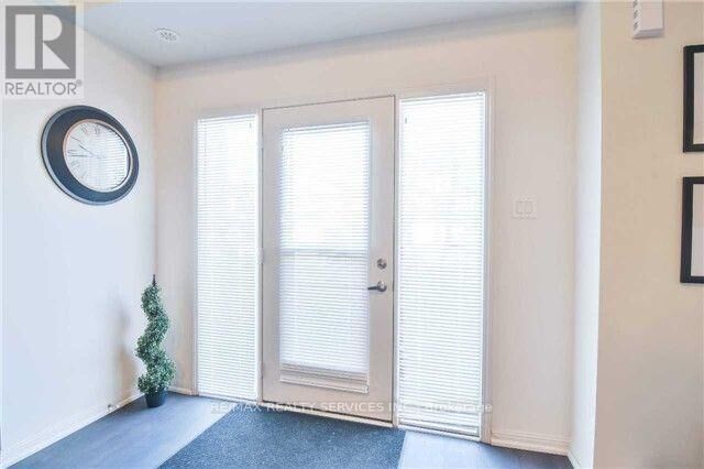 Property Photo:  250 Sunny Meadow Boulevard 103  ON L6R 3Y7 